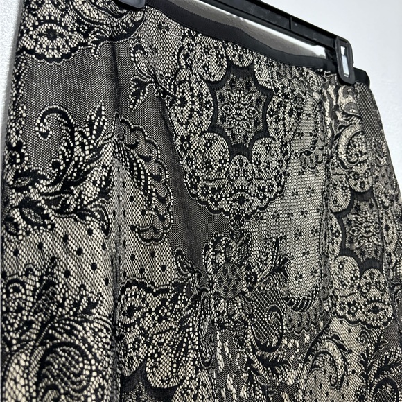 ANNE TAYLOR Black / Cream colored Skirt - size 10 - Picture 4 of 9